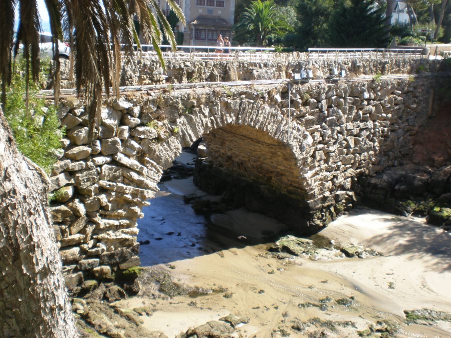 the stone bridge over the Atlantic
