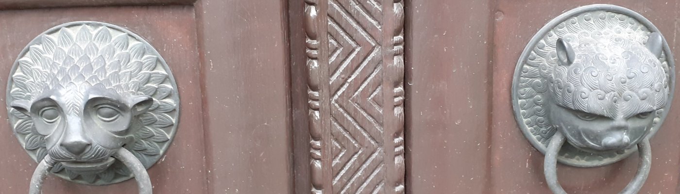 Thursday doors: more doors from Düsseldorf