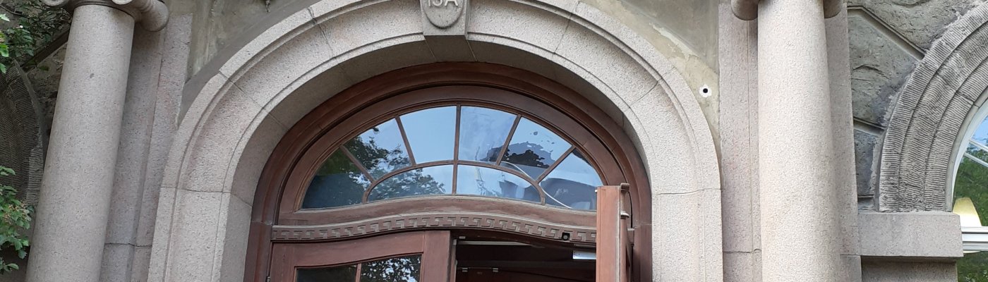 Thursday doors: interesting doors from Helsinki