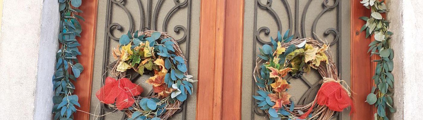 Thursday doors: colourful doors from Volosko, Croatia