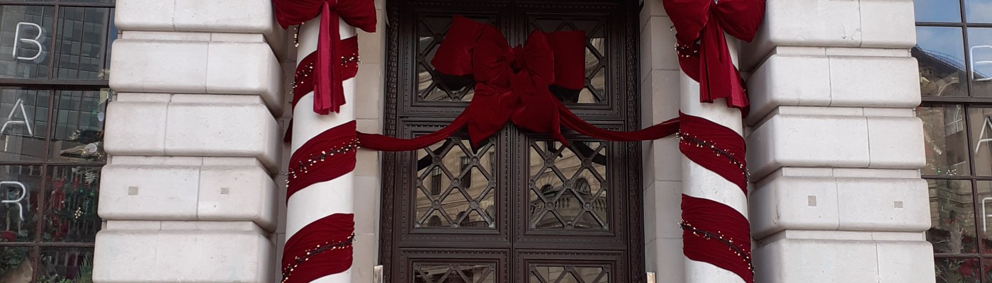 Thursday doors: festive London doors