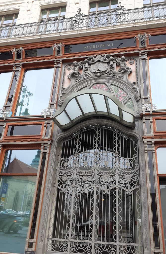 Thursday doors: a few interesting doors from&nbsp;Budapest